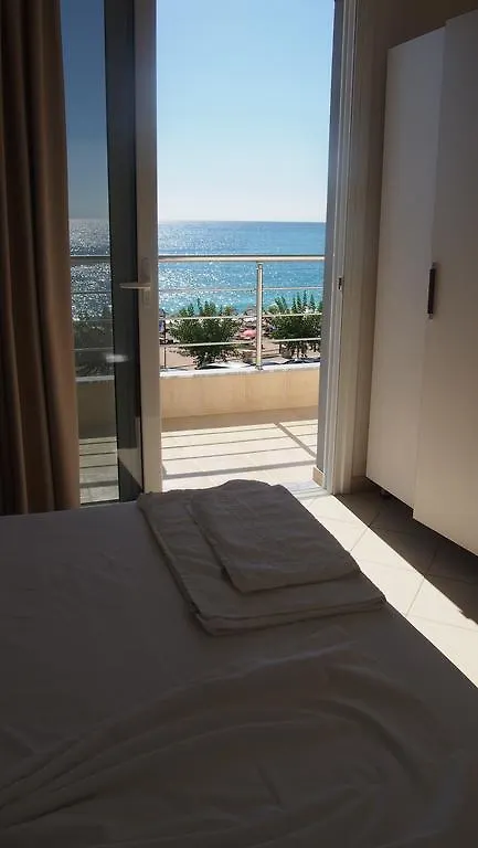 Rondos Hotel Himarë