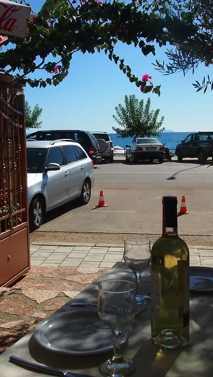 Rondos Hotel Himarë