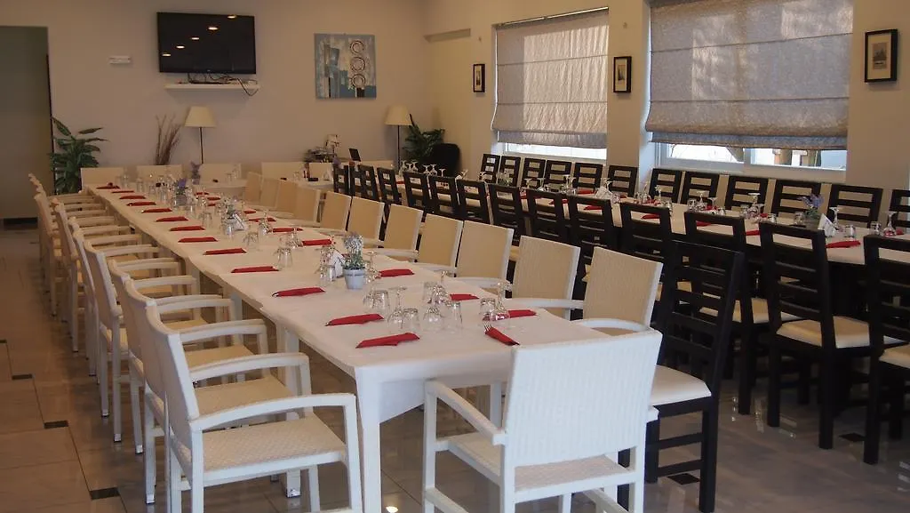 Rondos Hotel Himarë